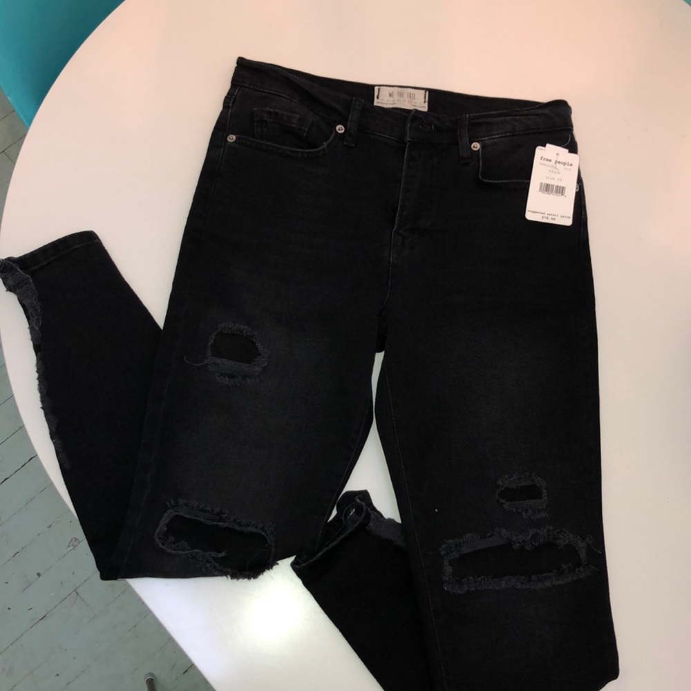 FREE PEOPLE DISTRESSED BLACK SKINNY JEANS